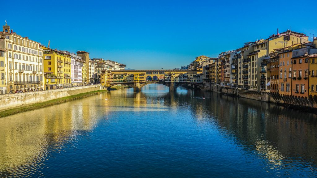 florence ponte vecchio arno river solo woman traveler wandersister