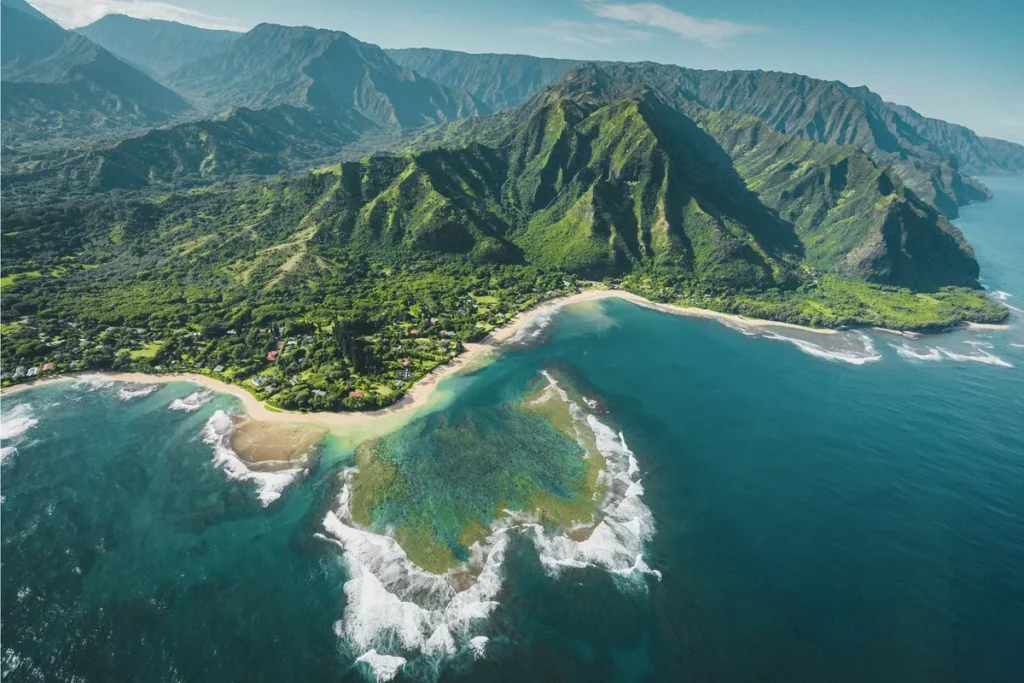 solo travel hawaii